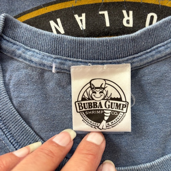 Bubba Gump Shrimp Co Blue T-Shirt SZ L Worn a few times. - Picture 5 of 10
